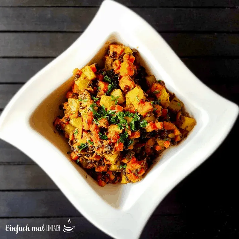 Kartoffel-Gemüse-Pfanne mit Beluga Linsen - Bild 7