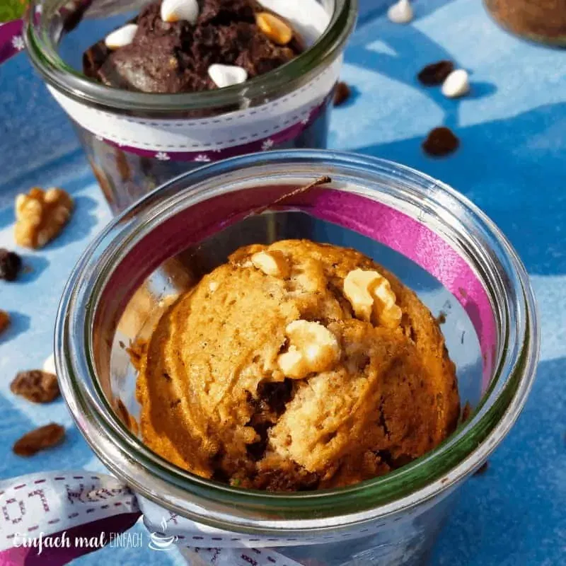 Zucchini-Muffins zweierlei Art